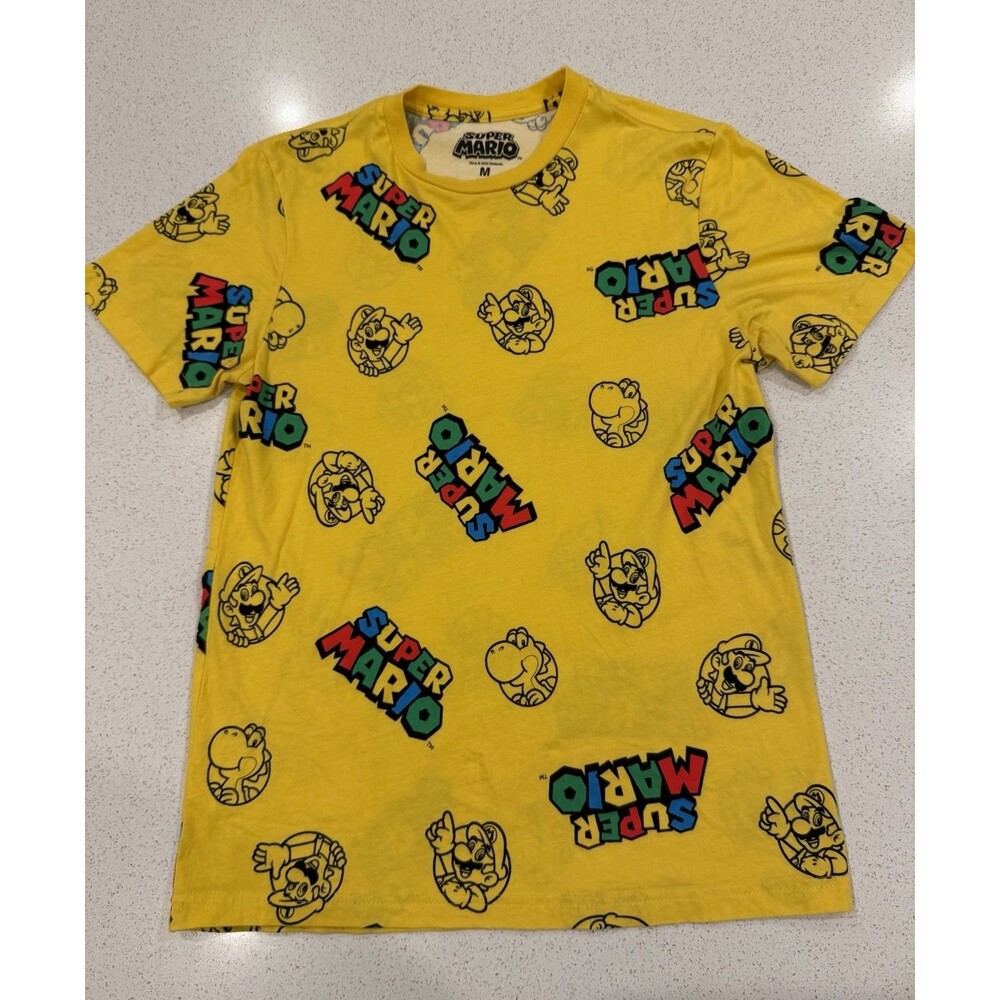 Official Nintendo Super Mario All Over Print Graphic T Shirt Size M Short Sleeve